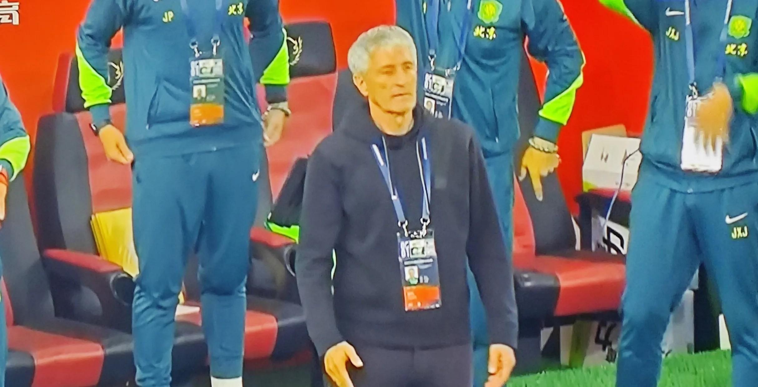 爱游戏-莱万多夫斯基遭遇三持续失利，中国队教练压力巨大！气势如虹延续的简单介绍