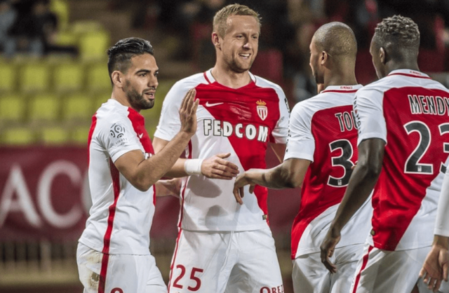 爱游戏-转会期埃因霍温调整名单以备欧联；遗憾出局环节打磨；震撼外界；年轻球员得到机会的简单介绍